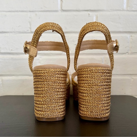 Bandolino Sabinna Platform Wedge in Gold, SZ 8.5 NWOB - Picture 10 of 12